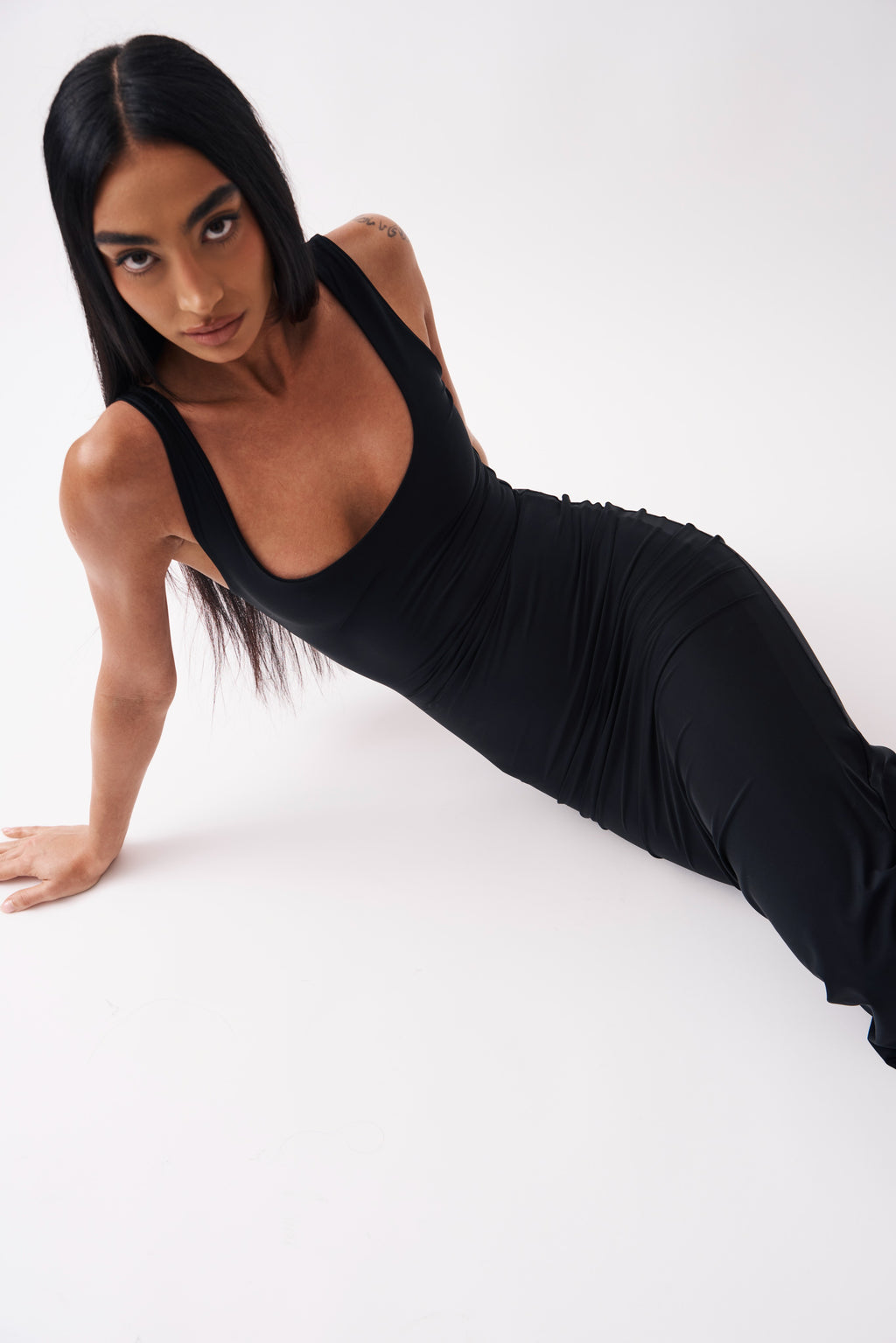 BODYCON 005 - SCOOPNECK