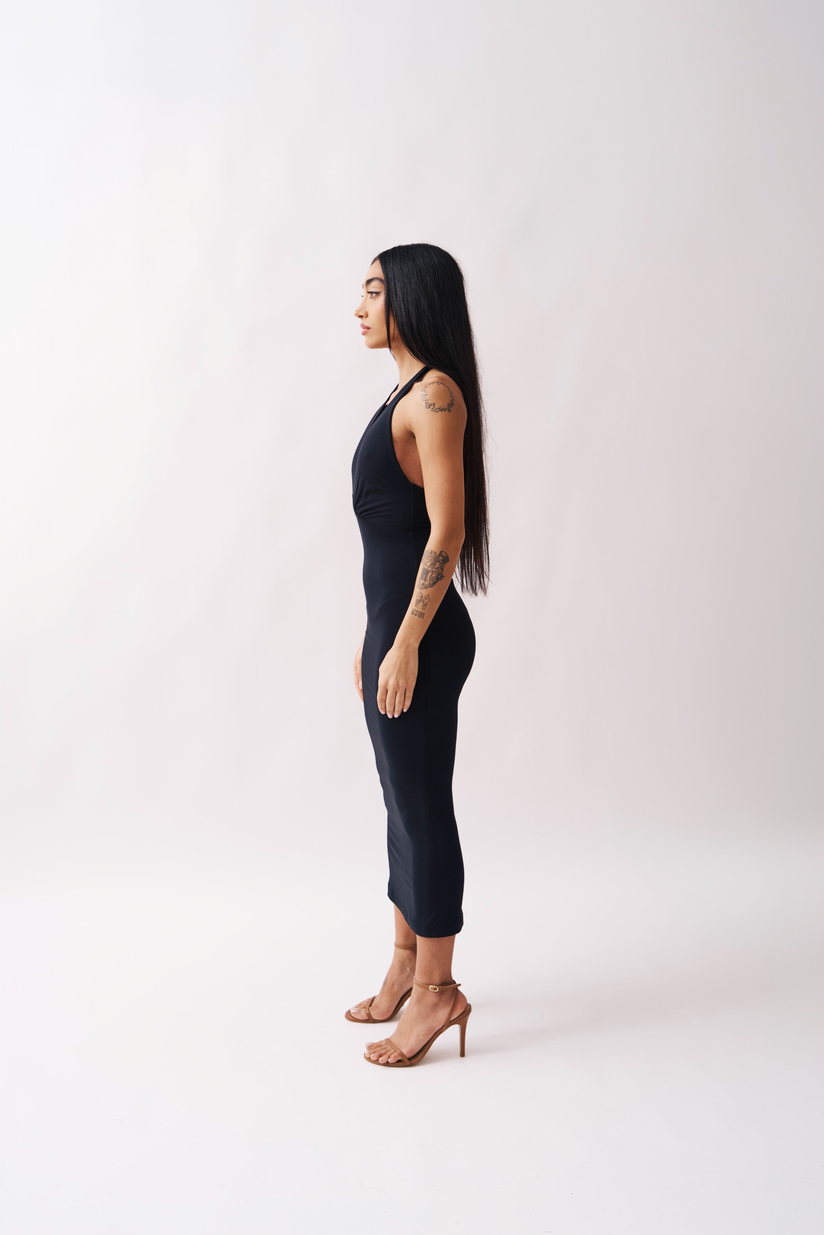 BODYCON 001 - HALTERNECK